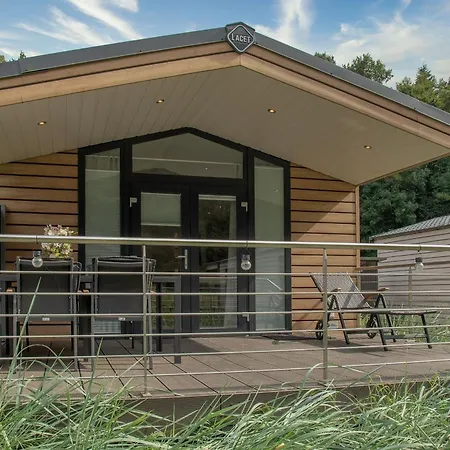 Ferienhaeuser Luebecker Bucht Strandlaeufer * ハーフクルーク