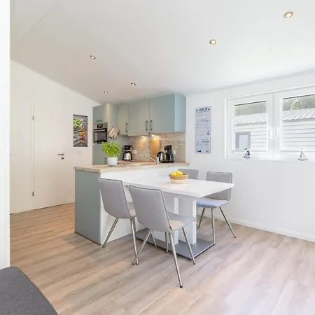 Ferienhaeuser Luebecker Bucht Strandlaeufer 別荘 ハーフクルーク