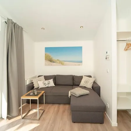 Ferienhaeuser Luebecker Bucht Strandlaeufer * ハーフクルーク